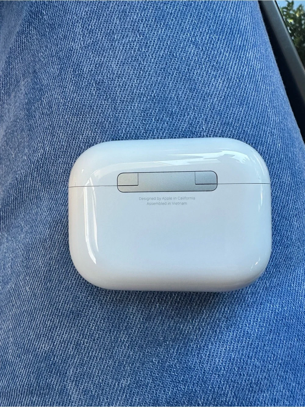 Apple White True Wireless Earbuds with Silicone Tips air pods pro 3